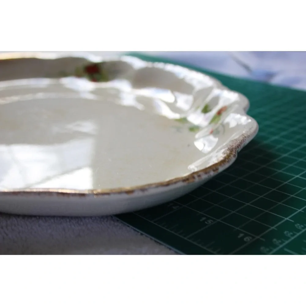 Homer Laughlin Hudson Holly Scalloped Oval Serving‎ Platter 15.5 Inch